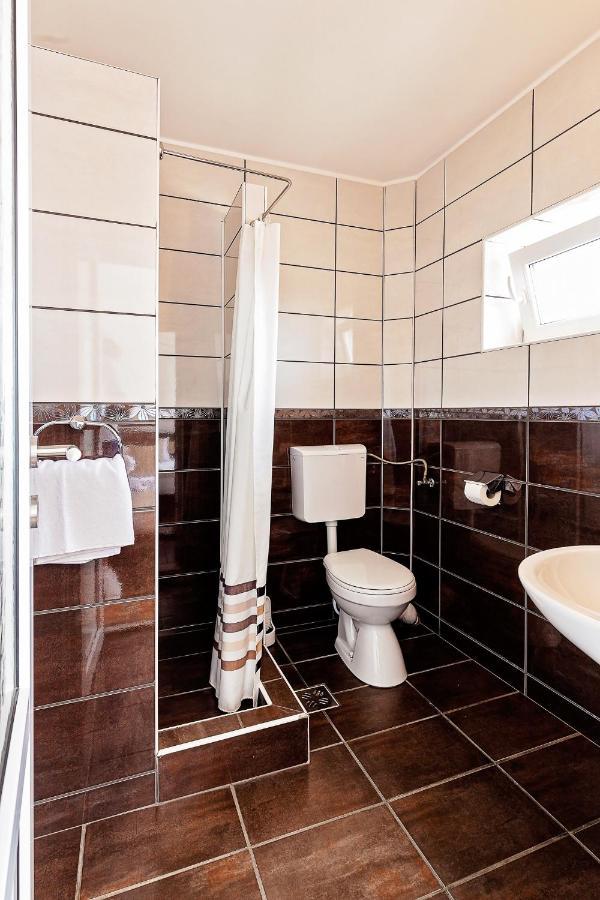 Vila Mosel Două Mai Kültér fotó